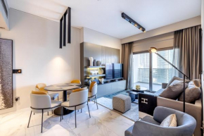 1 Bed Plus Study With Canal View MAG 318